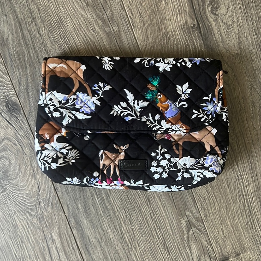 NWOT Vera Bradley Brush & Cosmetic Case, Merry Mischief